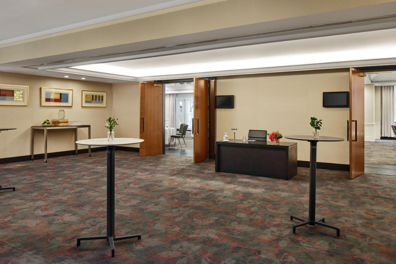 Sydney Harbour Marriott Hotel At Circular Quay Dış mekan fotoğraf The 10th floor of the building