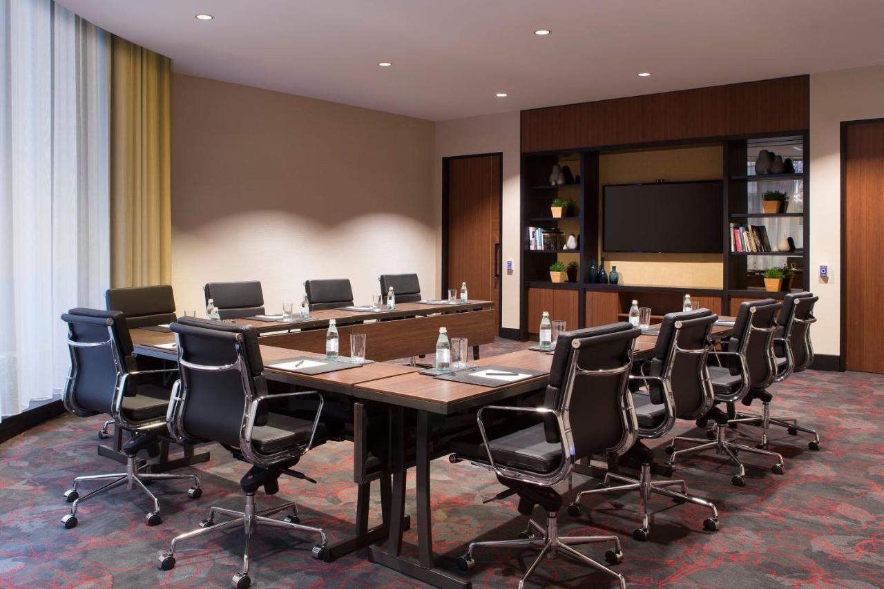 Sydney Harbour Marriott Hotel At Circular Quay Dış mekan fotoğraf Meeting room