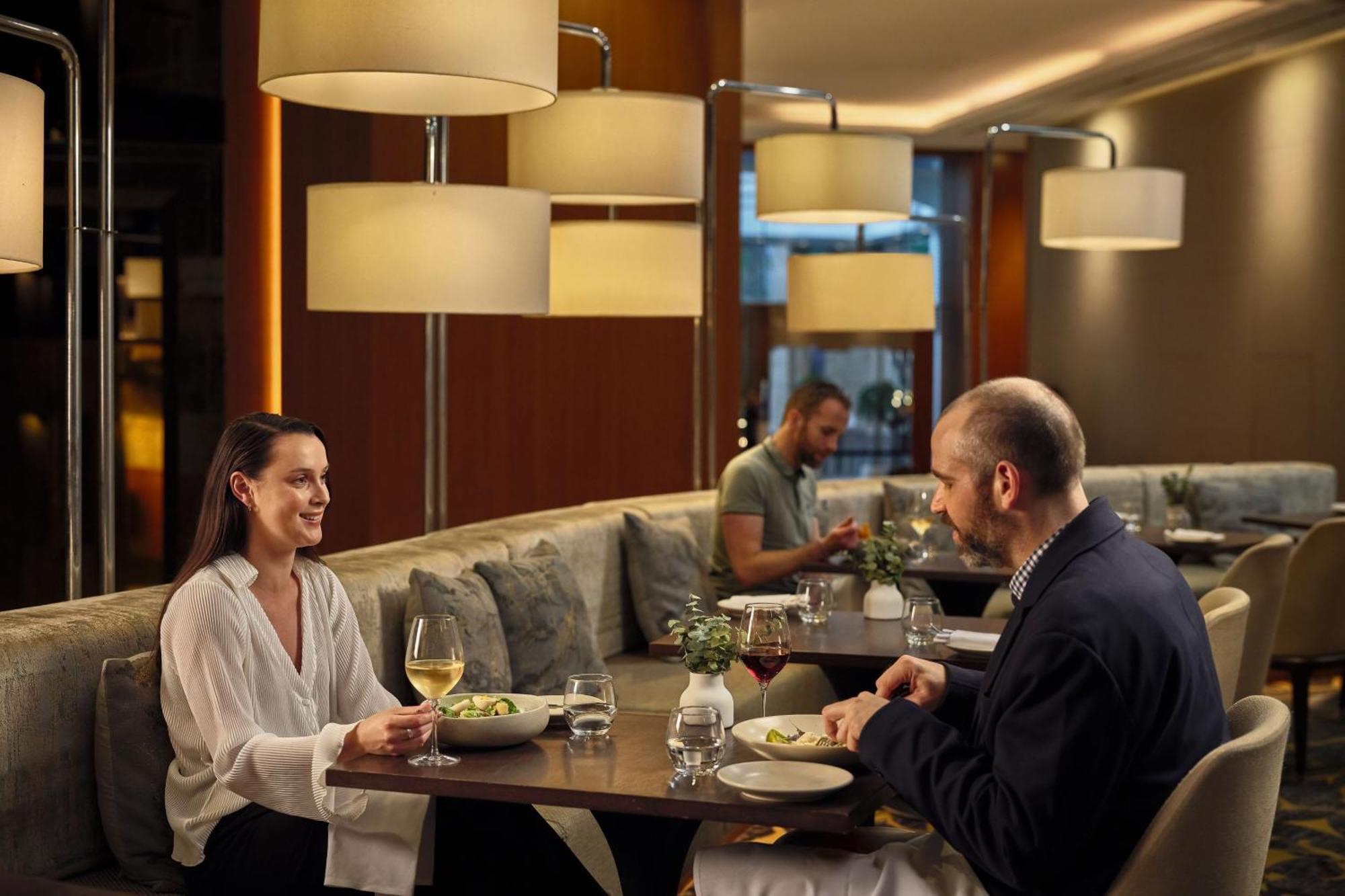 Sydney Harbour Marriott Hotel At Circular Quay Dış mekan fotoğraf Restaurant