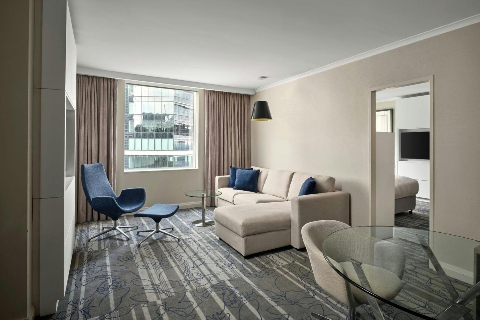 Sydney Harbour Marriott Hotel At Circular Quay Dış mekan fotoğraf A suite at the hotel